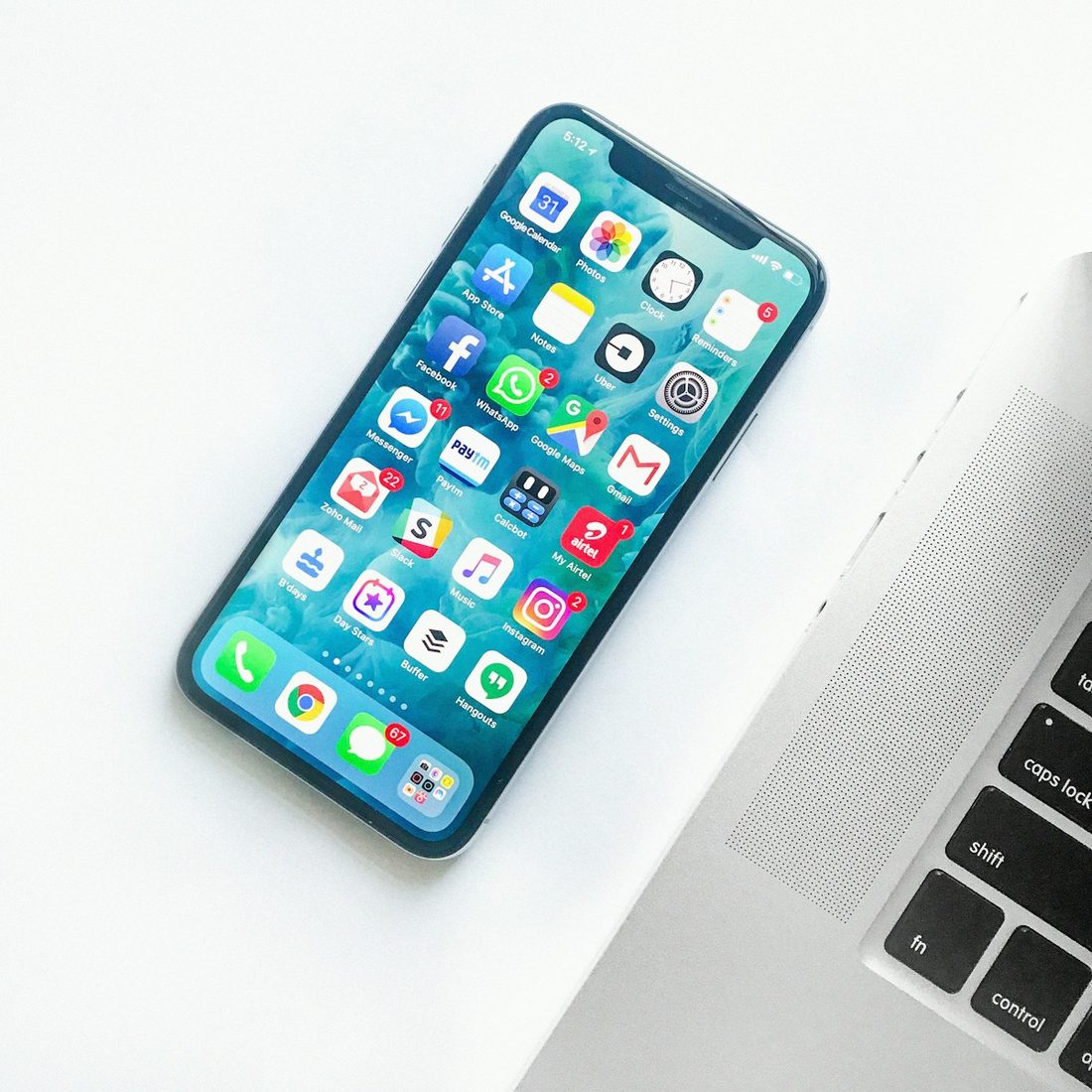 万博体育 APP 赛程与赛事列表界面示意